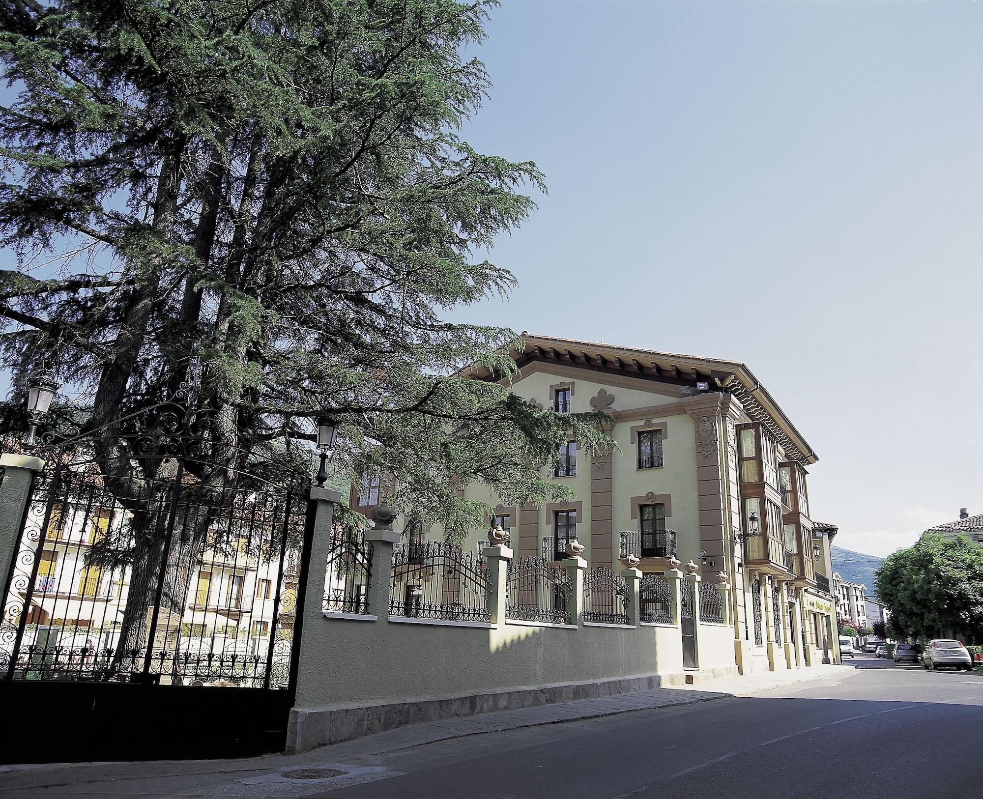 Palacio Azcarate Hotel Ezcaray Exterior photo